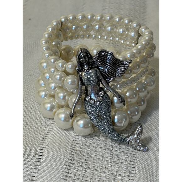 VTG Faux Pearl Bracelet 4 Strand Mermaid Rhinestone Silver - Picture 2 of 8